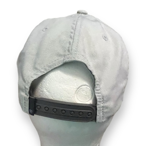 Travis Mathew Bali Hai Golf Hat 110 Flexfit Round Patch Adjustable Light Gray - Picture 6 of 11